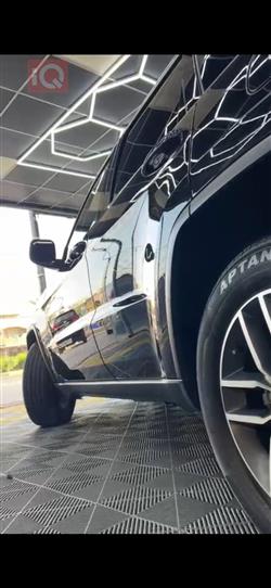 جیپ گراند شیرۆکی